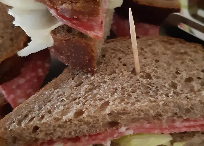 Elisabetta 2 Stelle 2* Cattolica