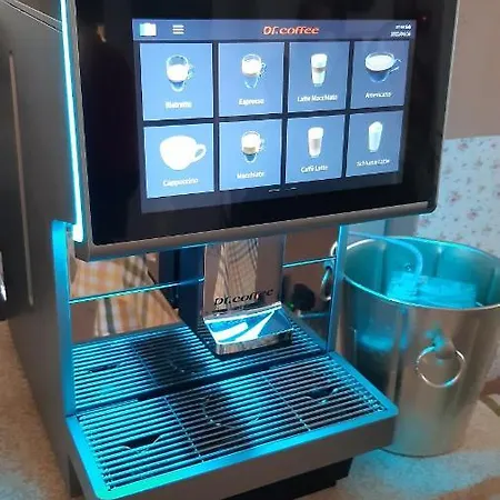 Elisabetta 2 Stelle Каттолика