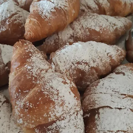 Elisabetta 2 Stelle 2*